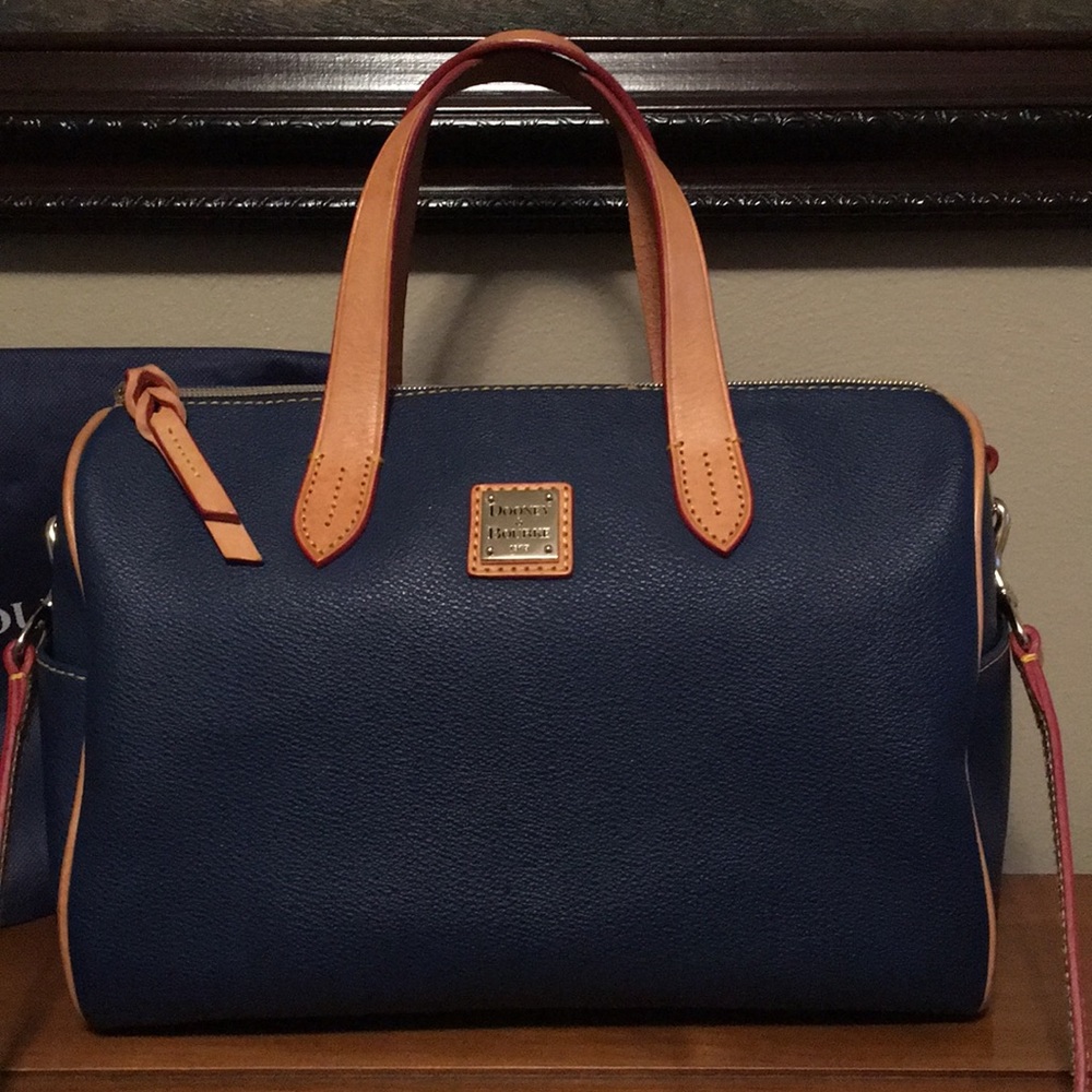 🌺SOLD🌺Dooney & Bourke Bag - Picture 1 of 6